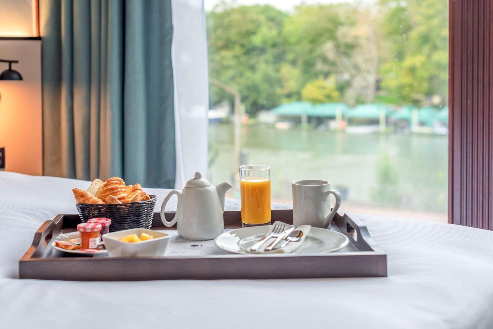 Doubletree By Hilton Paris Bougival酒店 外观 照片