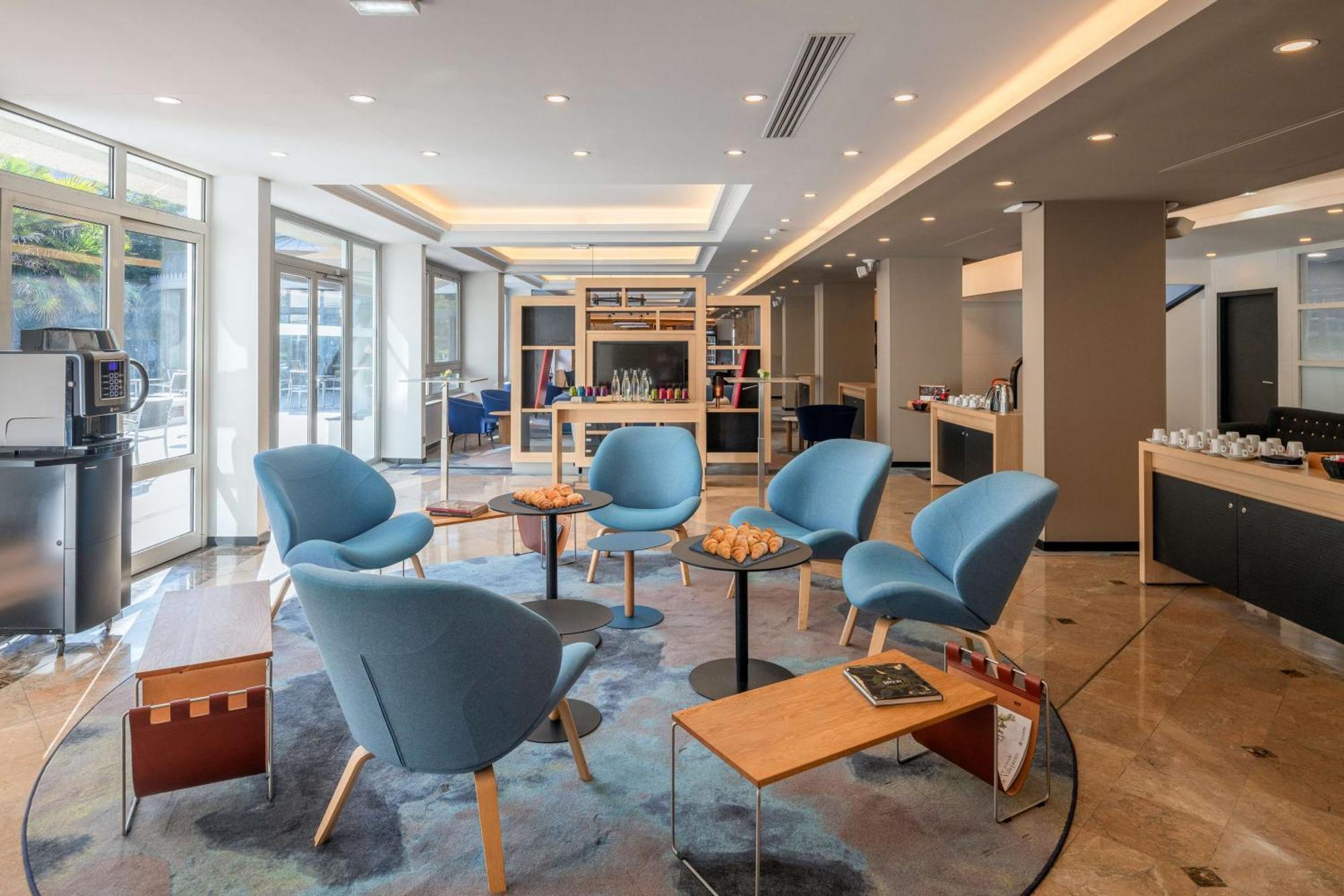 Doubletree By Hilton Paris Bougival酒店 外观 照片