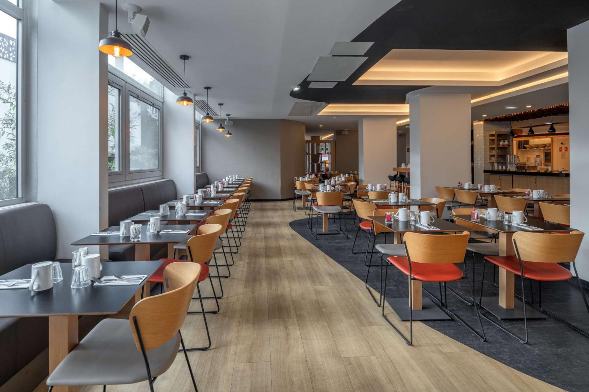 Doubletree By Hilton Paris Bougival酒店 外观 照片