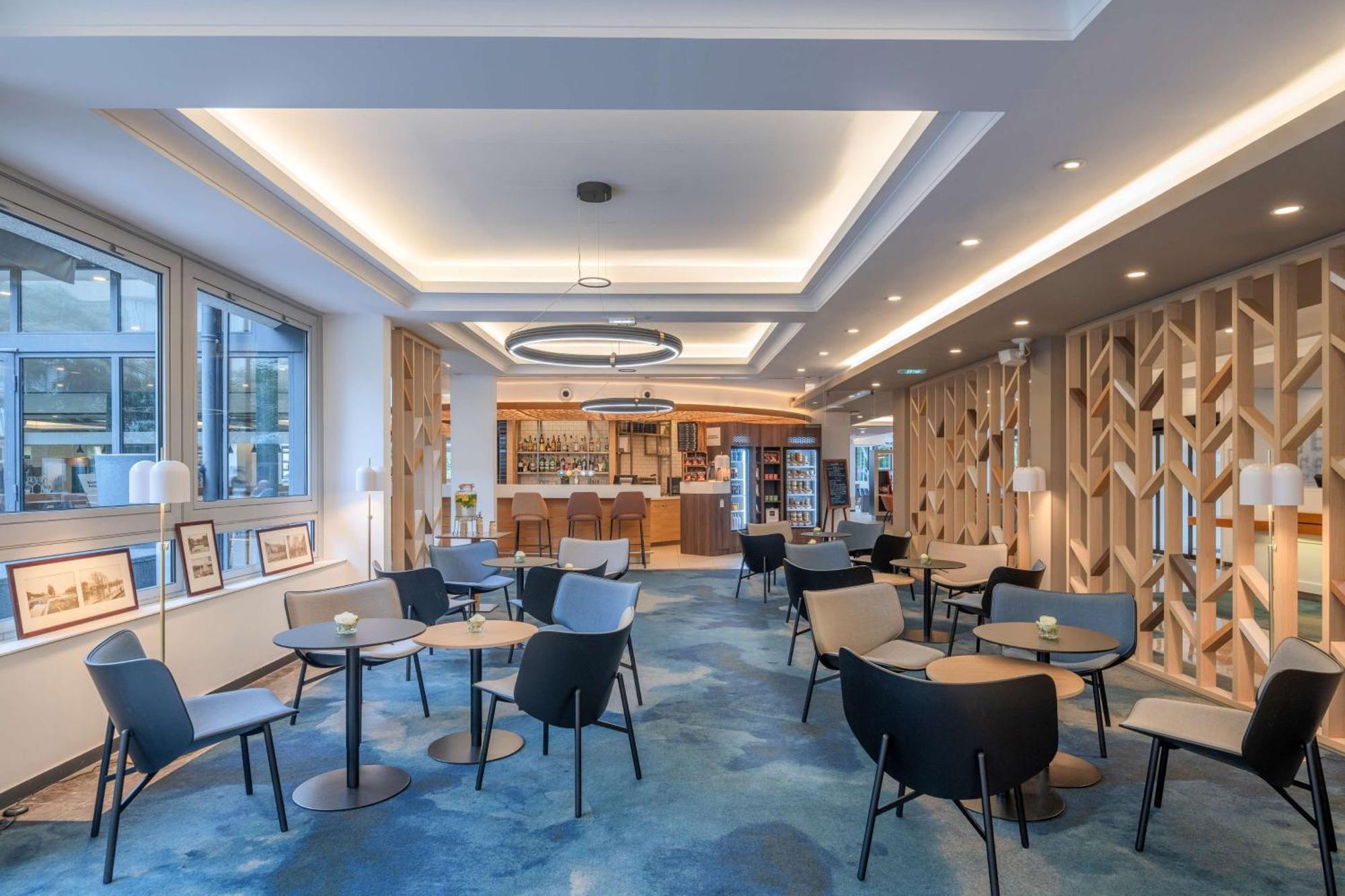 Doubletree By Hilton Paris Bougival酒店 外观 照片