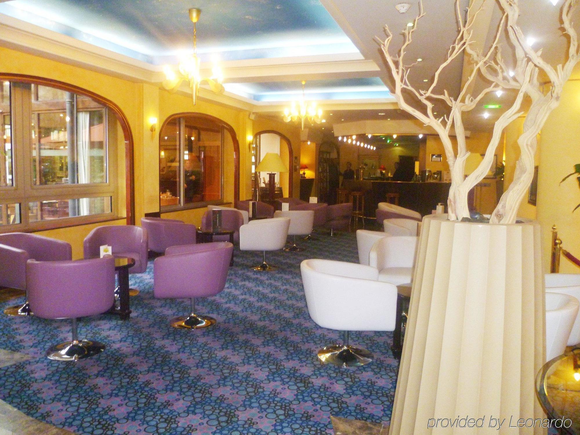 Doubletree By Hilton Paris Bougival酒店 餐厅 照片
